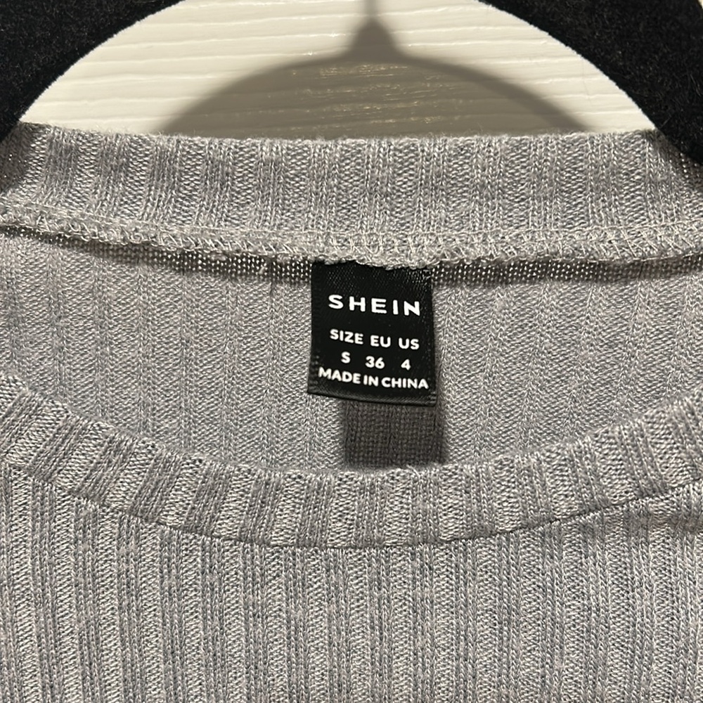 Gray Ribbed Long Sleeve Top - Picture 5 of 7